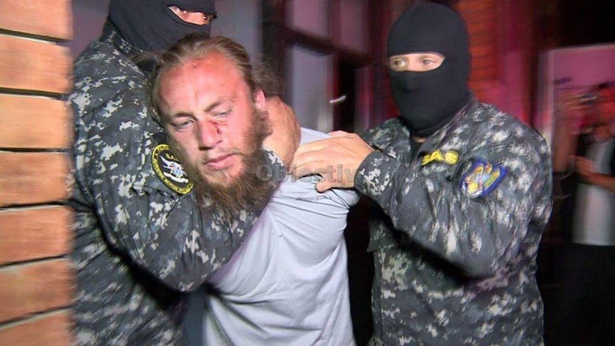 EXCLUSIVITATE Asasinul polițistului a fost izolat în arest Ioan Beșa, considerat violent și extrem de periculos, a fost ”cazat” singur în celulă pentru a nu ataca și chiar ucide încă un om