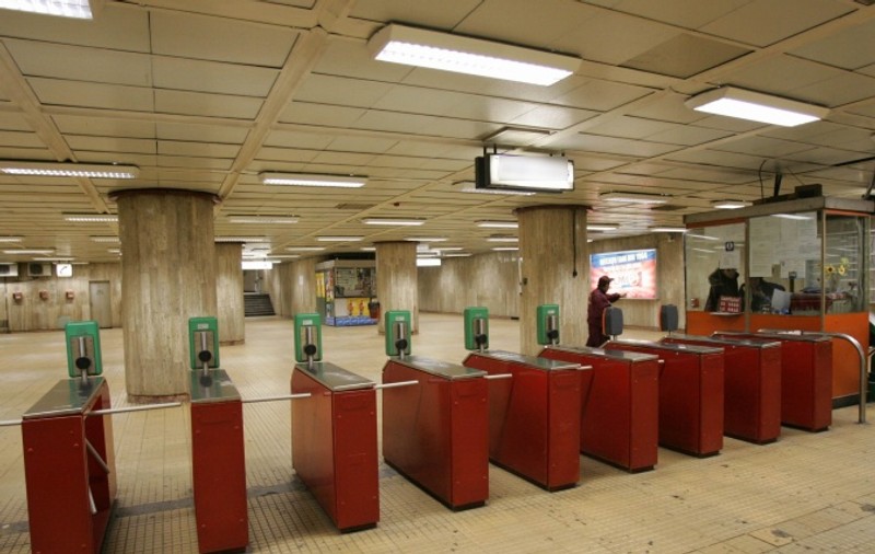 Metroul va circula până la 1.00, după concertul Madonnei