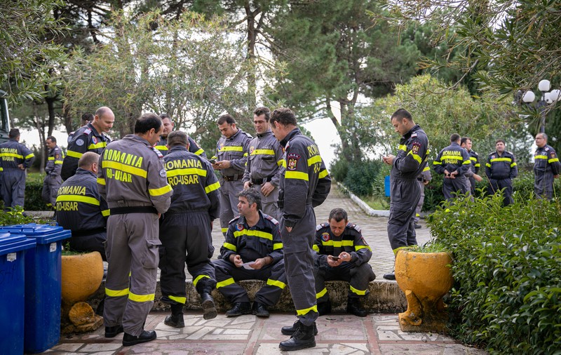Doi pompieri, aflați în timpul liber, au intervenit salvator în doua cazuri