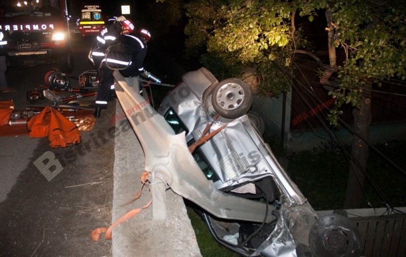 Soț și soție, morți într-un accident în Bistrița | Trei copii au rămas fără părinți