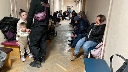 Locuitori din Kiev într-un adăpost | Foto: Yevgenia Belorusets