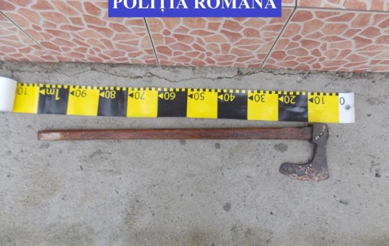 Un bătrân din Vrancea este acuzat că și-a ucis nepotul. De la ce a pornit scandalul