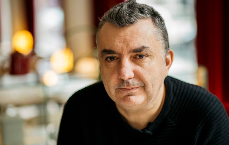 Dragostea de țară la spanioli și la români, explicată de un cunoscut scriitor. „Ca într-o căsnicie. Uneori sunt îndrăgostiți, alteori nu o suportă”