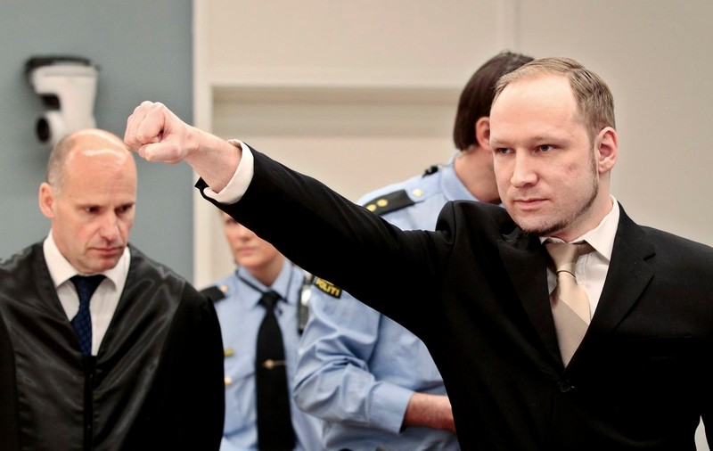 Anders Behring Breivik: "Inima mea plânge pentru barbaria pe care am comis-o!"