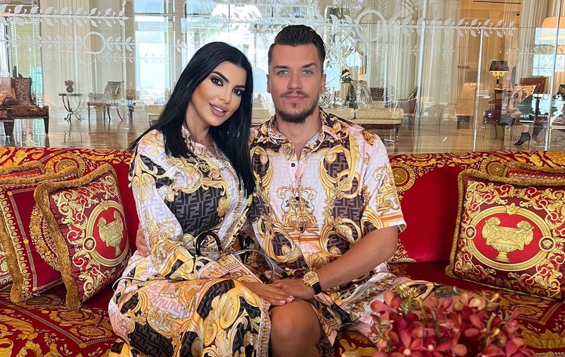 Fetița Andreei Tonciu se coafează la salon și poartă unghii false. „Nu mă interesează că mi-aș lua hate”