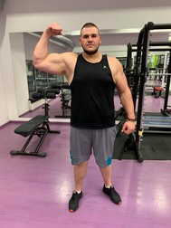 Mândru, după ce a slăbit 30 de kilograme