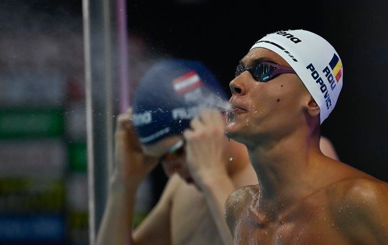 David Popovici, nou record mondial pentru juniori și calificare în finala de 200 de metri liber de la Campionatul Mondial