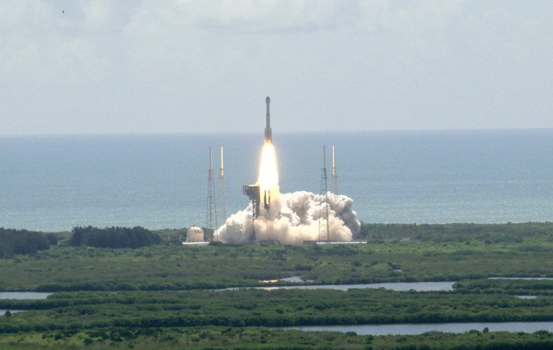 După mai multe rateuri, capsula spațială Boeing cu astronauți la bord a fost lansată cu succes