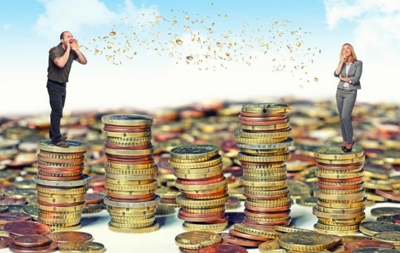 Apocalipsa: Top escroci care s-au îmbogăţit din sfârşitul lumii