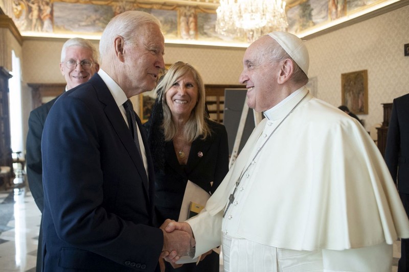 Papa Francisc s-a întâlnit cu președintele american Joe Biden în timpul unei audiențe private la Vatican, pe 29 octombrie 2021 | Foto: Hepta/Vatican Media/ABACAPRESS.COM