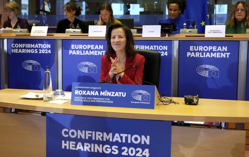Roxana Mînzatu, blocată în noua Comisie Europeană după ce europarlamentarii au refuzat avizarea a 6 vicepreședinți