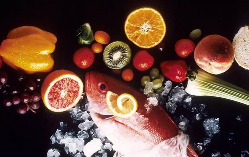 O altfel de cură de slăbire: dieta antiinflamatoare. Scapi și de kilograme, și de inflamațiile din organism