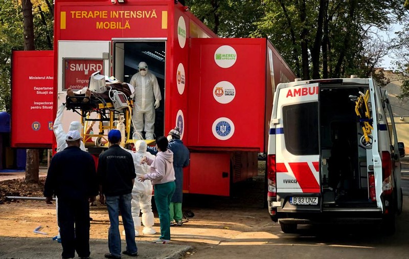 TIR-urile transformate în unități mobile de Terapie Intensivă „nu pot funcționa pe termen lung”. Oana Gheorghiu: „Sunt gândite strict pentru calamități”