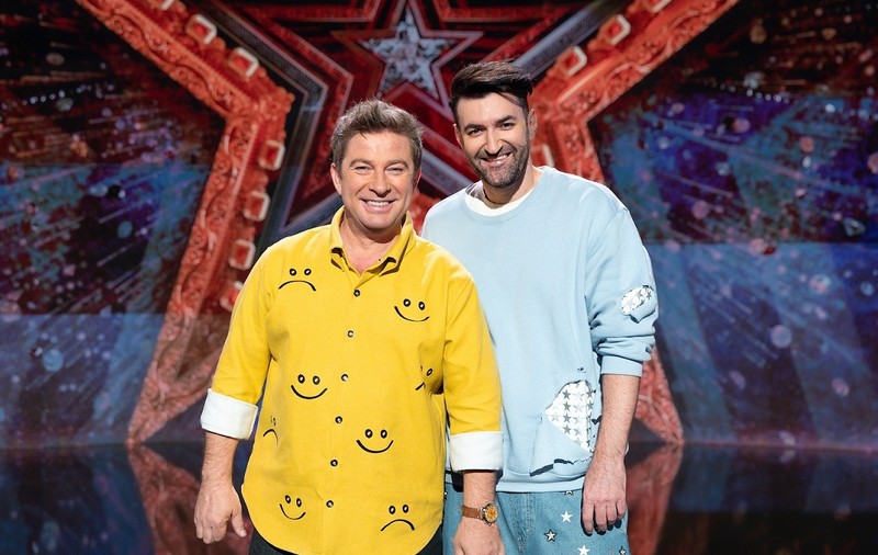 Ce a pățit Pavel Bartoș în singura noapte când a dormit cu Smiley, în aceeași cameră de hotel: „Am zis că au intrat extratereștrii peste noi”