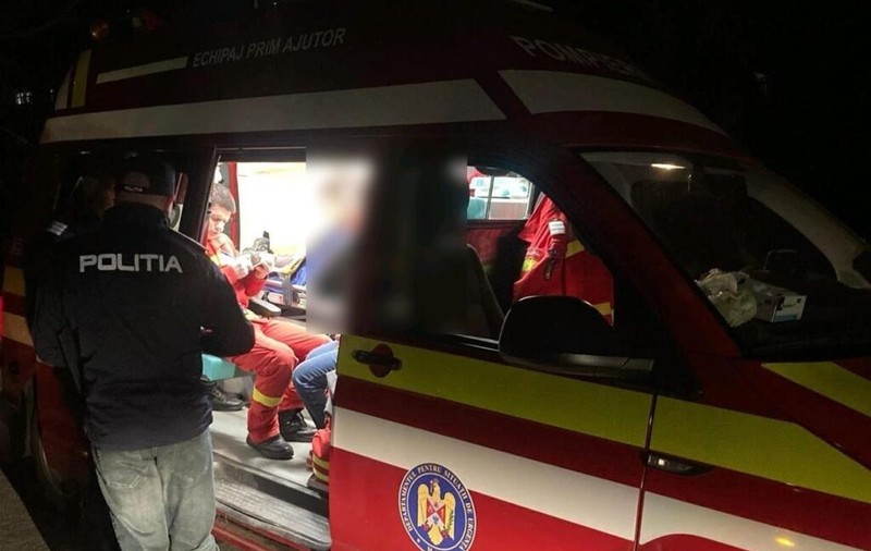 Băiețel de 9 ani salvat după o oră, în zona mănăstirii Ciolanu, noaptea, după ce a fugit de lângă familie în pădure din cauză că pierduse la un joc