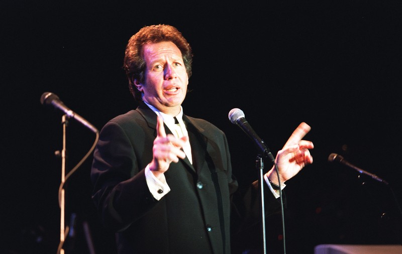 CELEBRUL ACTOR DE COMEDIE GARRY SHANDLING A MURIT ÎN URMA UNUI ATAC DE CORD