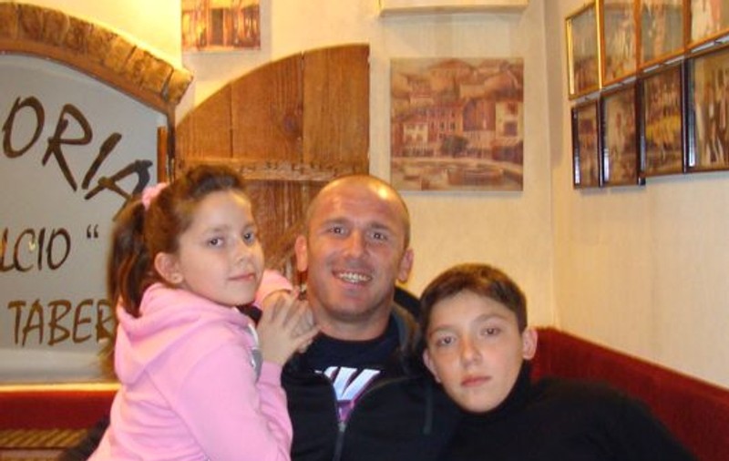 Zmărăndescu a sărbătorit şi cu copiii săi | FOTO