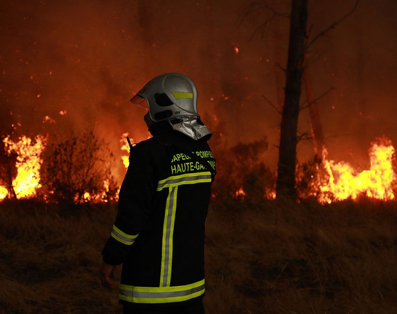 Spania și Franța încearcă să oprească incendiile violente de vegetație, în pragul unui nou val de caniculă: „Ne așteaptă momente dificile”