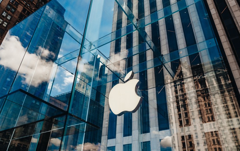 Apple, găsită vinovată că a impus comisioane nedrepte în App Store, potrivit unei decizii din Marea Britanie