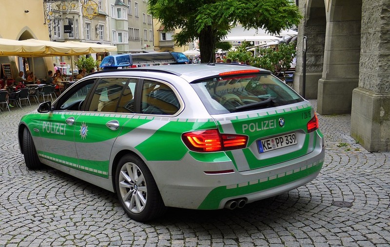 Poliția germană îi lasă pe neonaziști fără băutură. Metodă inedită de prohibiție