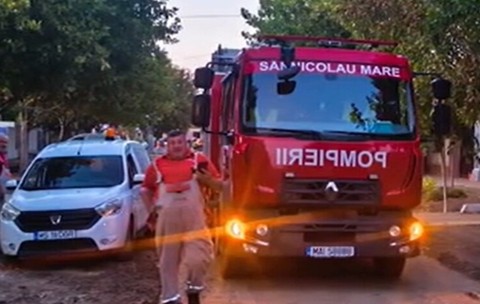 Pericol de deflagrație în Sânnicolau Mare, după ce o conductă de gaz s-a fisurat. Zeci de oameni au fost evacuați