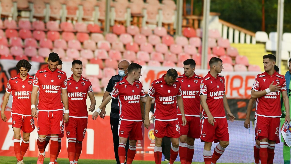 Dinamo a anunțat LPF că 15 fotbaliști s-au vindecat de COVID-19 și așteaptă să fie programată să joace