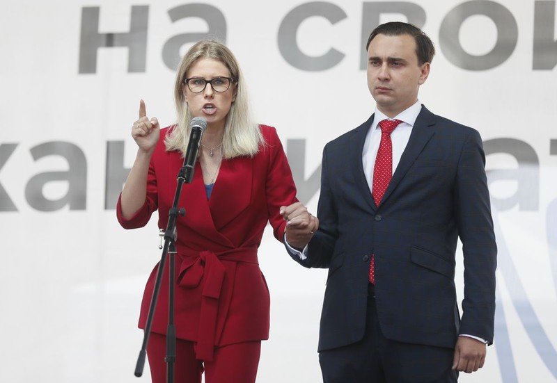 Liubov Sobol, alături de Ivan Djanov, doi dintre aliații de bază ai lui Navalnîi, se află acum în afara țării | FOTO: EPA