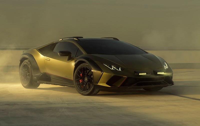 Lamborghini a lansat modelul Huracan Sterrato, ultima sa mașină cu motor pe benzină