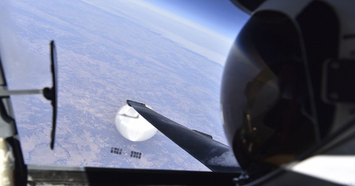 Un Pilot U-2 care fotografia un presupus balon de supraveghere chinez care plutește deasupra zonei centrale continentale a Statelor Unite la 3 februarie 2023