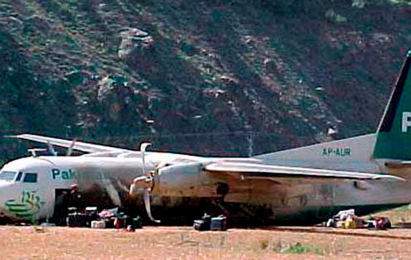 Un avion militar indonezian s-a prăbuşit pe Insula Java