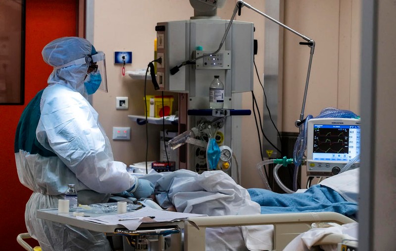 O femeie de 97 de ani din Arad s-a vindecat de coronavirus după opt zile de tratament