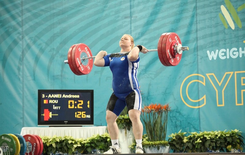 Andreea Aanei, femeia-macara, a smuls medalia de bronz la Europene