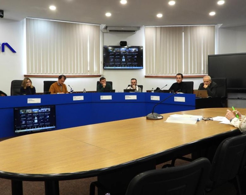 Realitatea Plus va avea emisia suspendată astăzi timp de trei ore. Anca Alexandrescu acuză CNA și le-a transmis telespectatorilor un mesaj