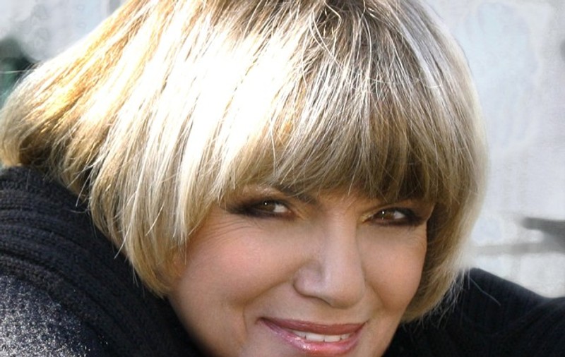 Video | Doina Levintza: "Româncele se îmbracă elegant, mai puţin cele tinere care vor să fie vedete"