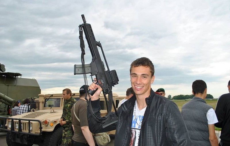 Vlad Neagu, portar la FC Farul, a devenit Tom Cruise de Constanţa. Fotbalistul se gândeşte la o carieră în actorie 