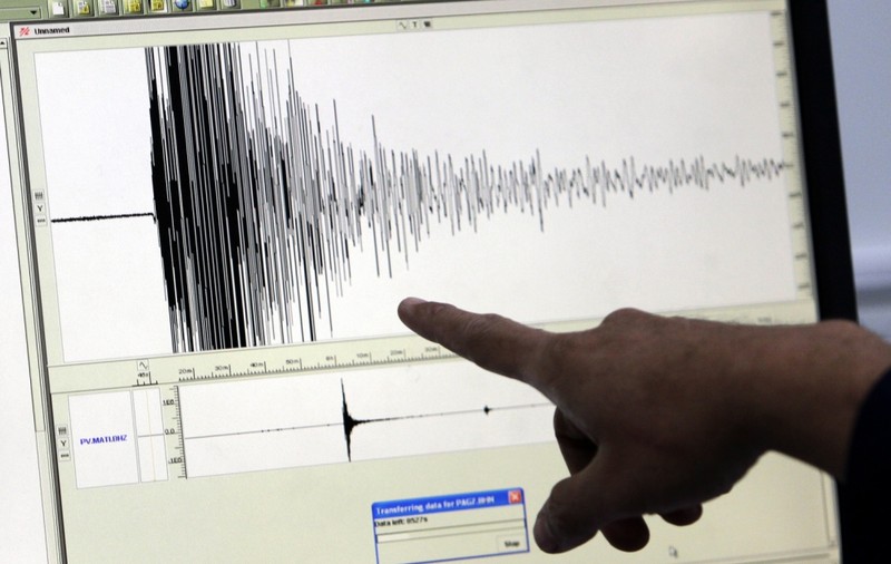 Cutremur! Zeci de case avariate de seismul de 5,2 grade!