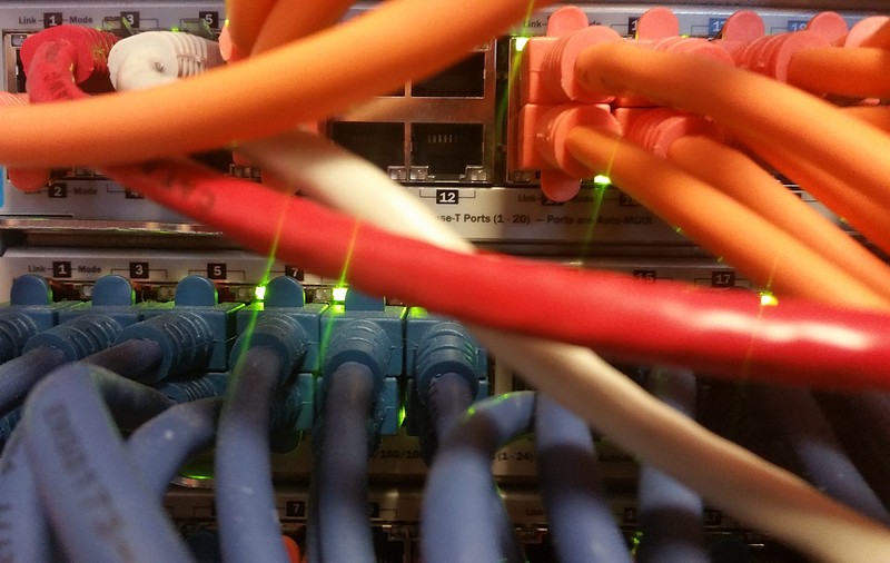 Proiectul „internet la sate”, cu dosar la DIICOT. Culisele "afacerii" RO-NET