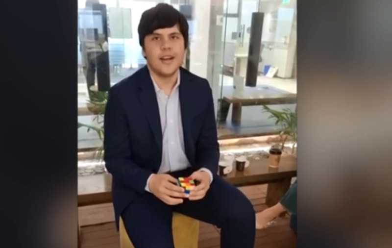 Tânărul pakistanez care a murit alături de tatăl său milionar pe submersibilul Titan avea la el un cub Rubik şi voia să doboare un record Guinness
