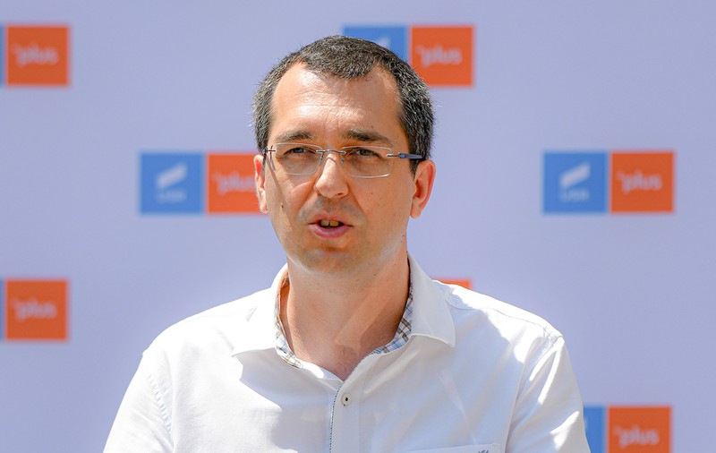 Vlad Voiculescu, acuzat că a preluat fără citare o dezvăluire despre Florin Cîțu: „Ce o fi atât de ruşinos să citezi o sursă?”