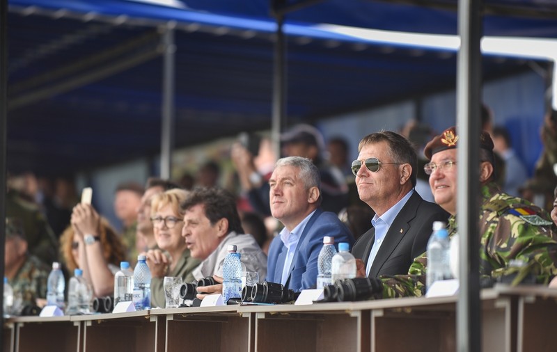 UPDATE. Preşedintele Klaus Iohannis, la Cincu, unde a asistat la exerciţiul militar multinaţional Saber Guardian 2017