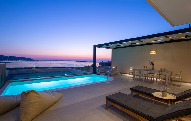 O experiență de viață la Marea Ionică: Ampolia Villas Lefkada, lux cu suflet în Grecia