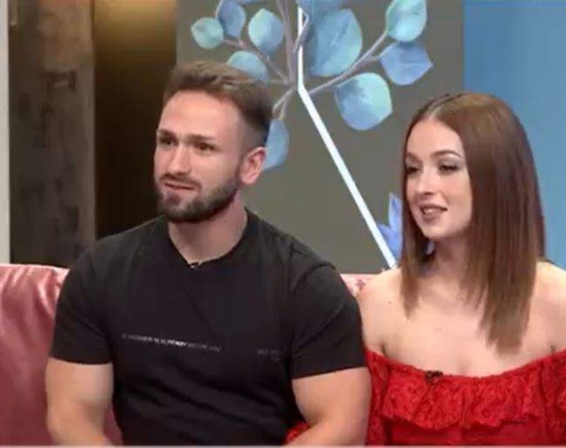 Cosmina și Alin de la Mireasa, sezonul 3, s-au căsătorit civil. Primele imagini de la cununie