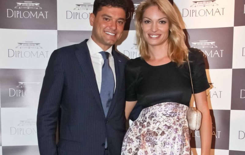 BOMBĂ ÎN SHOWBIZ! Valentina Pelinel şi Cristian Boureanu AU DIVORŢAT? Uite ce DOCUMENTE atestă POSIBILA SEPARARE A CELOR DOI