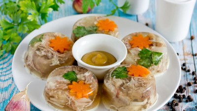 cand-se-pune-usturoiul-in-piftie