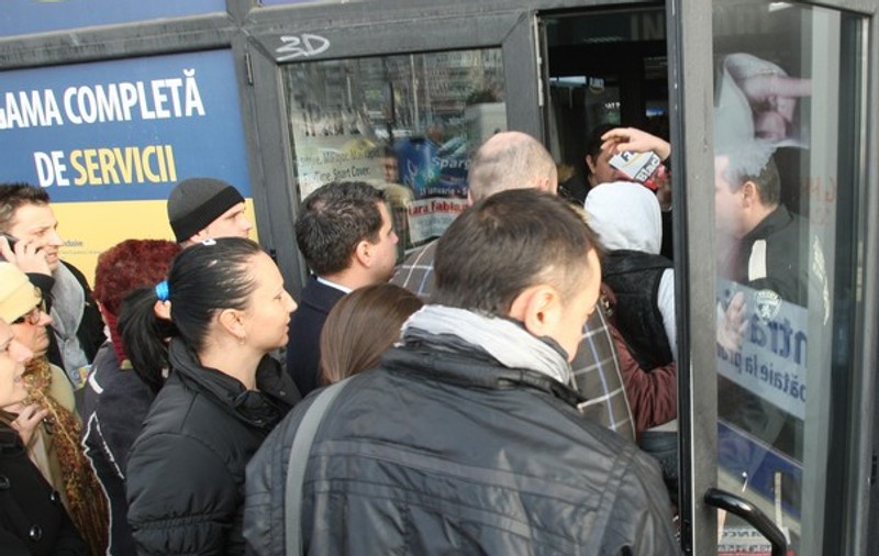Black Friday în România! ”Vinerea reducerilor” aduce prețuri cu până la 60% mai mici | FOTO&VIDEO