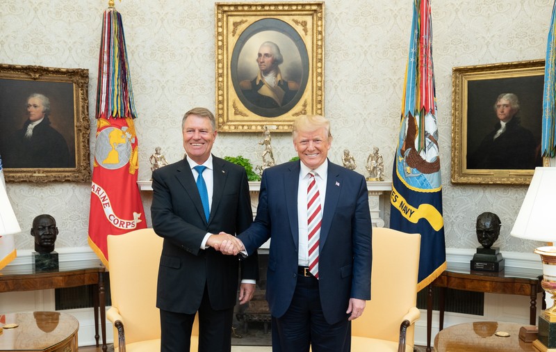 Klaus Iohannis a discutat cu Donald Trump despre o prezență militară „consistentă a SUA în România”