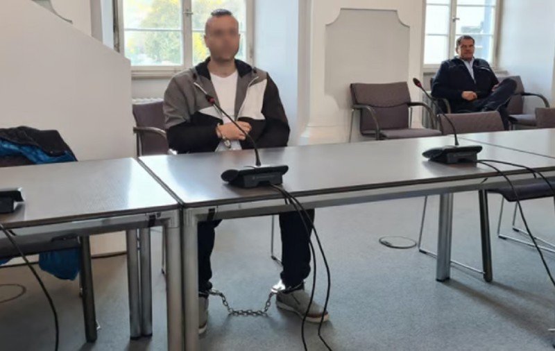 Un român l-a ucis pe vecinul iubitei lui și apoi l-a luat somnul, gol pușcă. Așa l-au găsit polițiștii germani veniți să-l aresteze