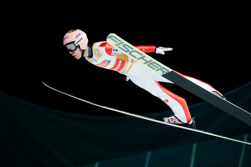 epa05855117 Stefan Kraft from Austria is airborne during trial round of the Men`s HS225 competitio at the Ski Jumping World Cup in Vikersund, Norway, 17 March 2017. EPA/TERJE BENDIKSBY NORWAY OUT
