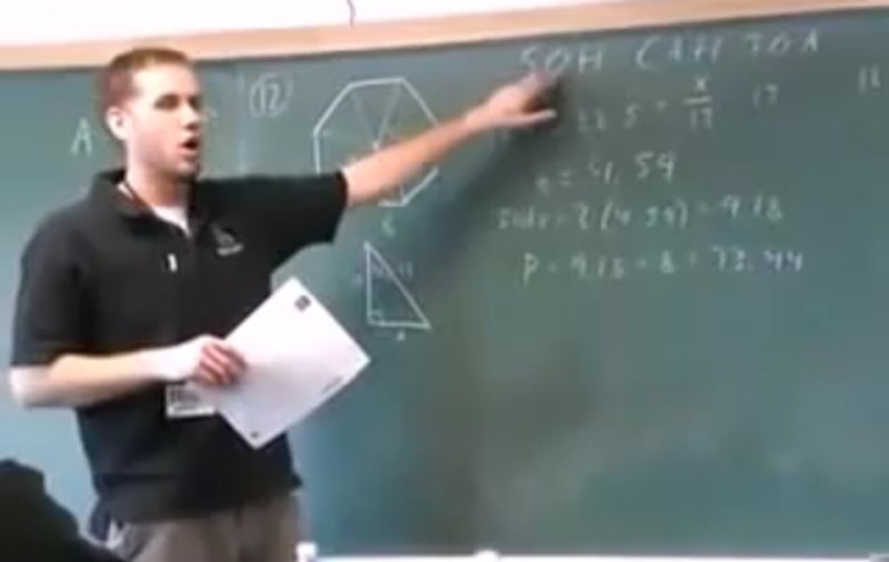 Ce nebunie! Un profesor predă geometrie pe muzică | VIDEO