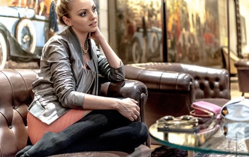 "Locul celui care a bătut-o pe Alexandra Stan în halul ăla este la puscărie!" VEZI CE VEDETĂ ÎI IA APĂRAREA ARTISTEI